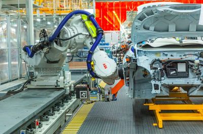 ID.4亮剑在即，上汽大众先进MEB工厂探秘